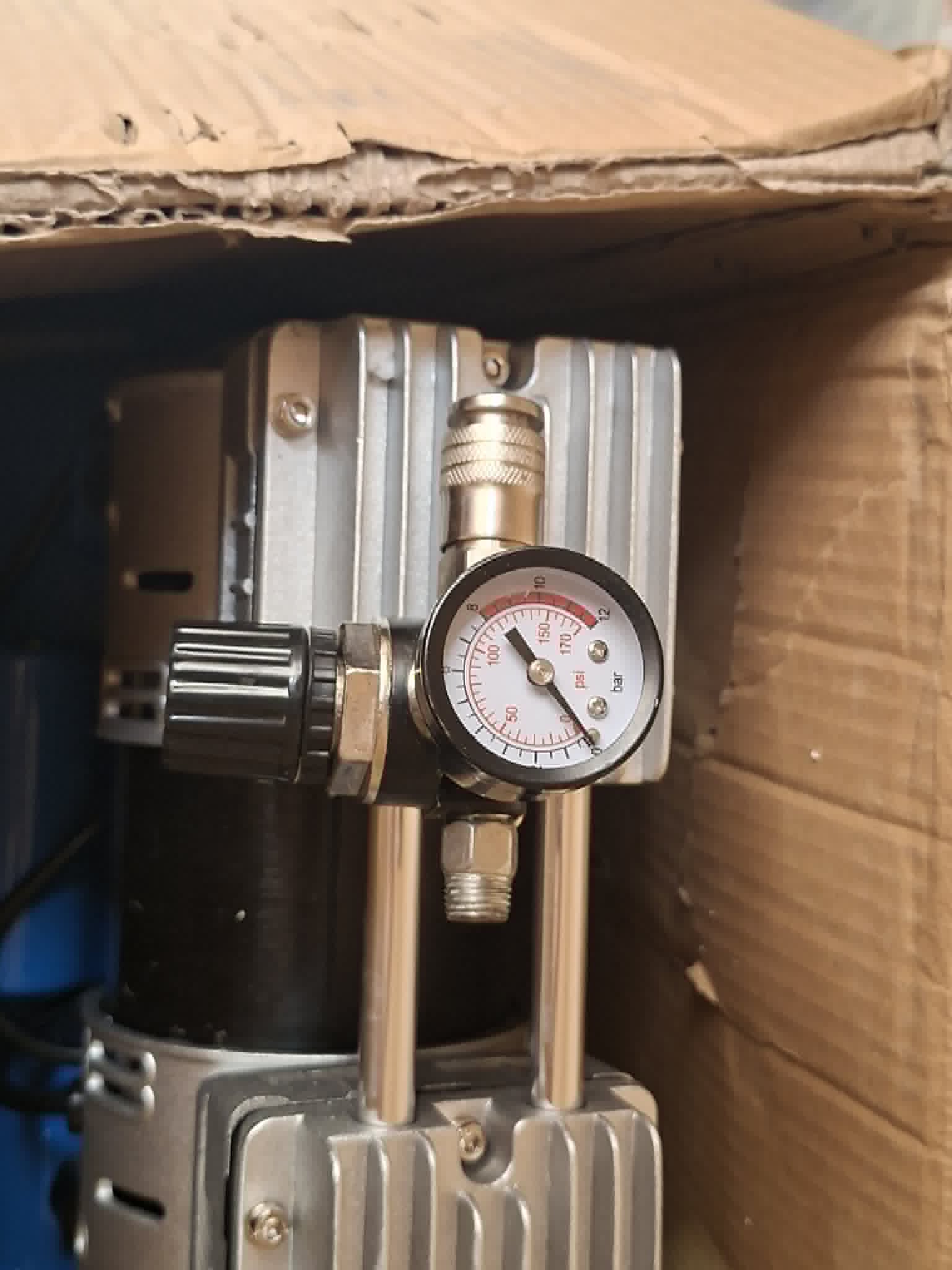 Compresor ultra-silențios Güde Airpower 150/8/24 HEAVY NT, 24L, 8 bari