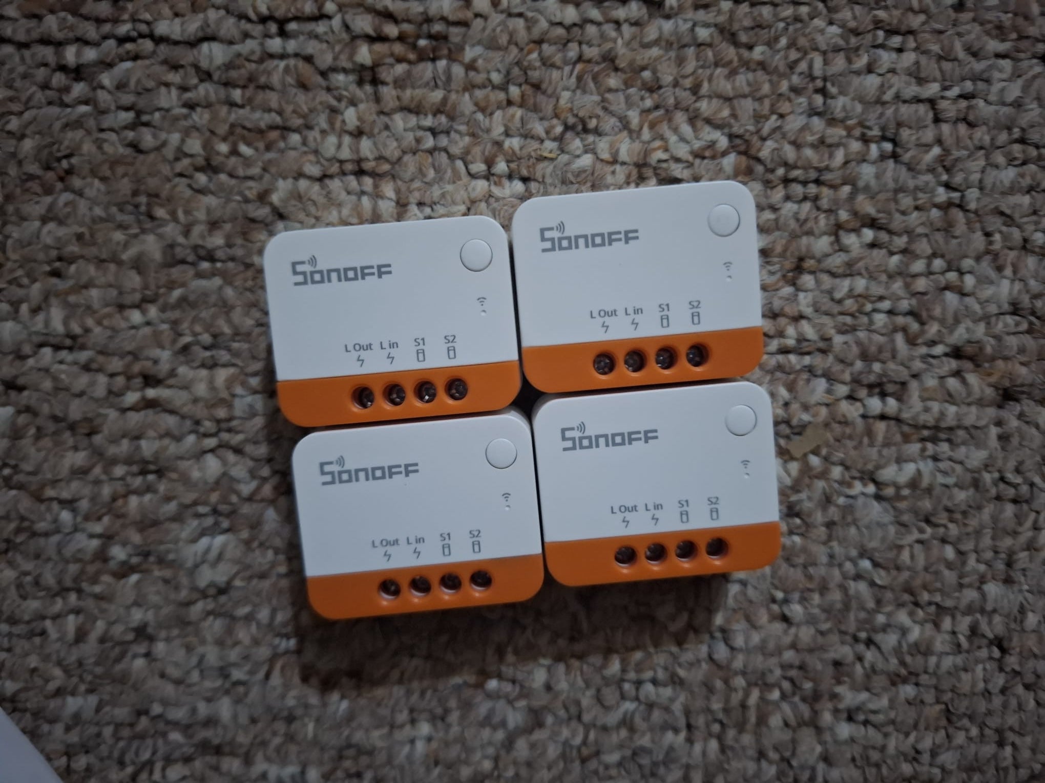 SONOFF ZBMINIL2 Zigbee Smart Switch, pachet de 4 comutatoare inteligente