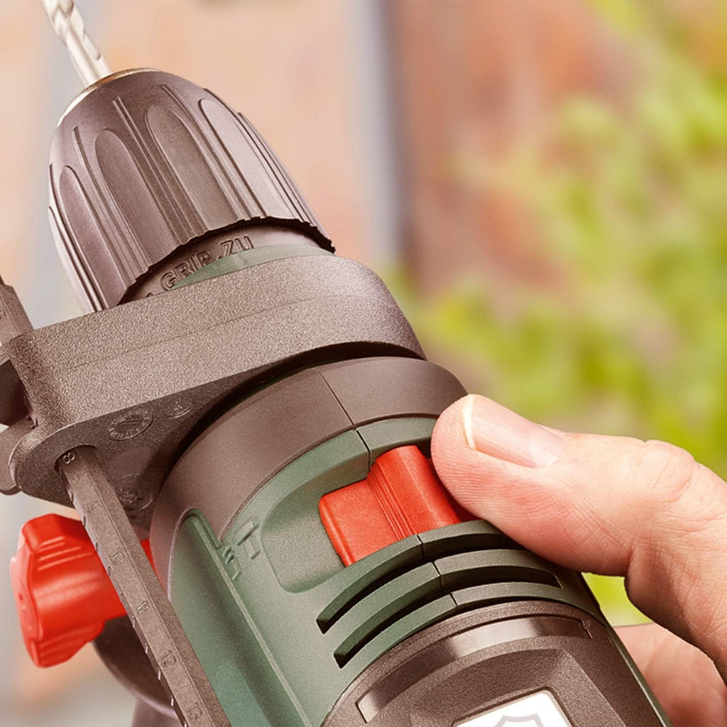 Mașină de găurit cu impact Bosch Universal Impact 800 (800 wați, cutie)