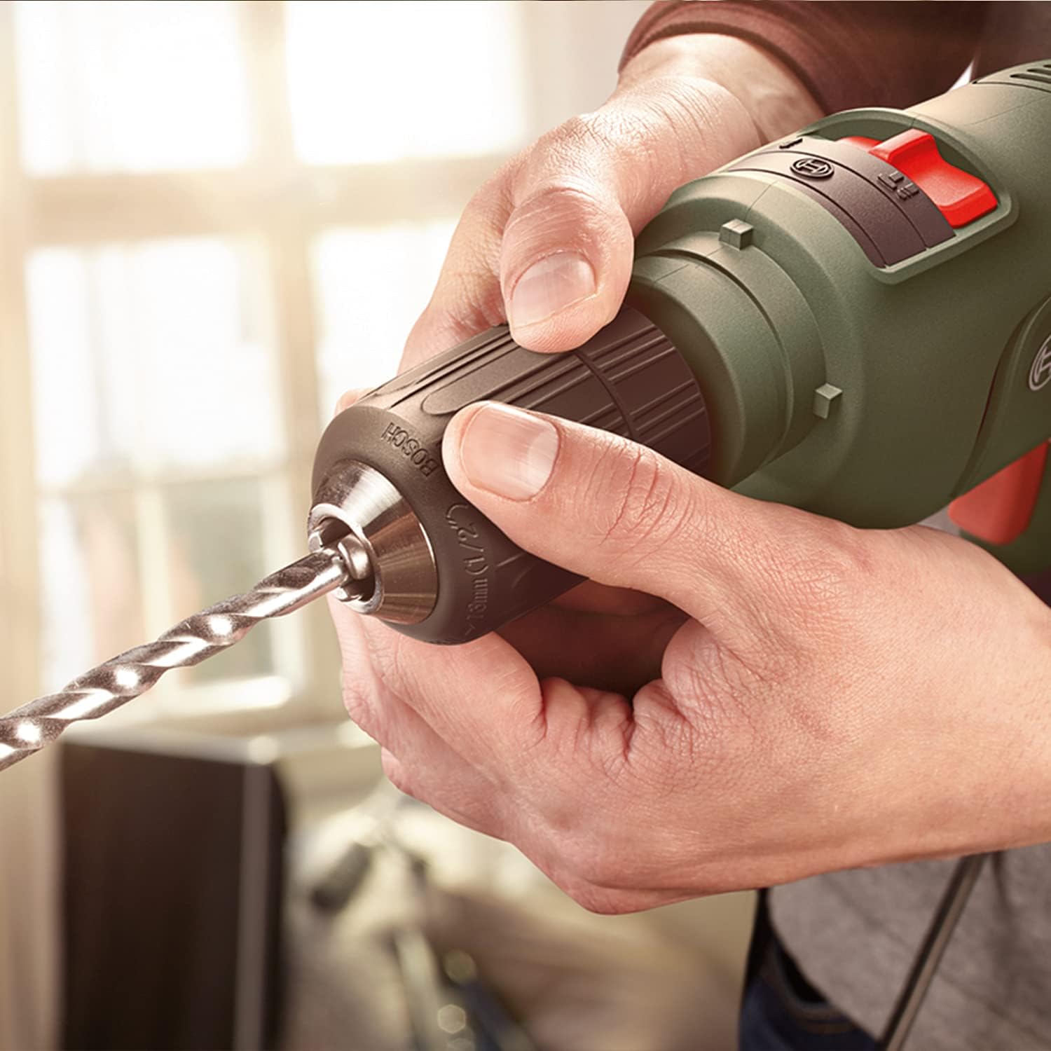 Ciocan perforator Bosch EasyImpact 600 (600 wați, în cutie) (ștecher UE)