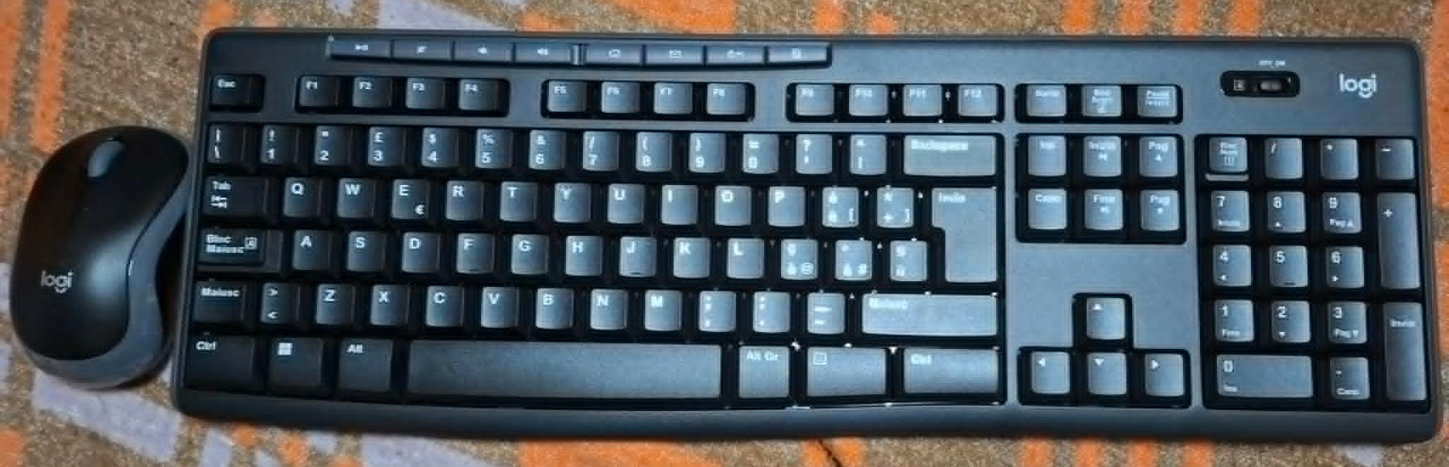 Tastatura Logitech MK270