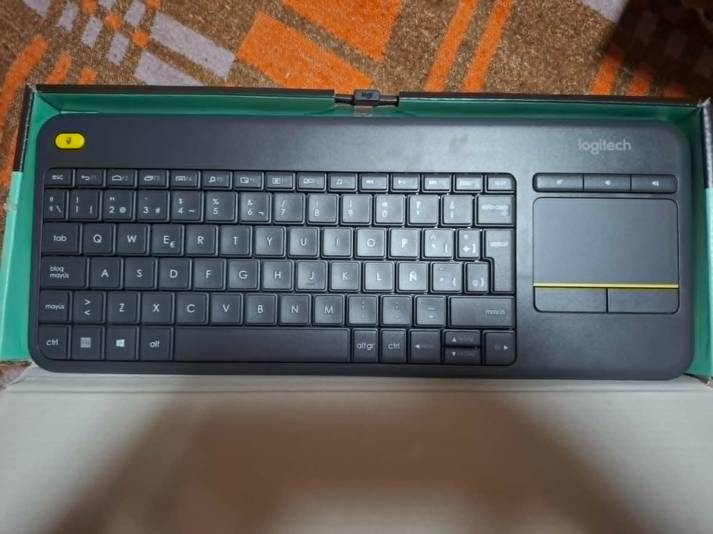 Tastatura Logitech Media k400 Plus