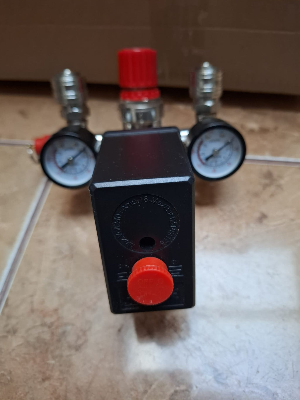 Presostat cu regulator de presiune 230V Technic PL-230