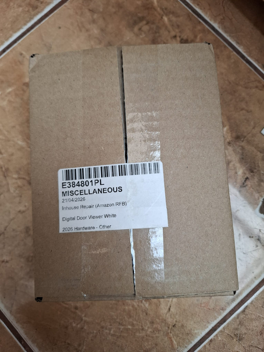 Vizor digital electronic pentru ușă Yale JY8032