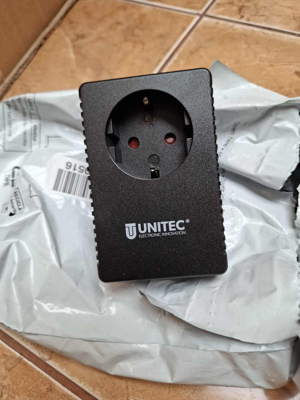 Limitator curent de pornire pentru priză Unitec 30956