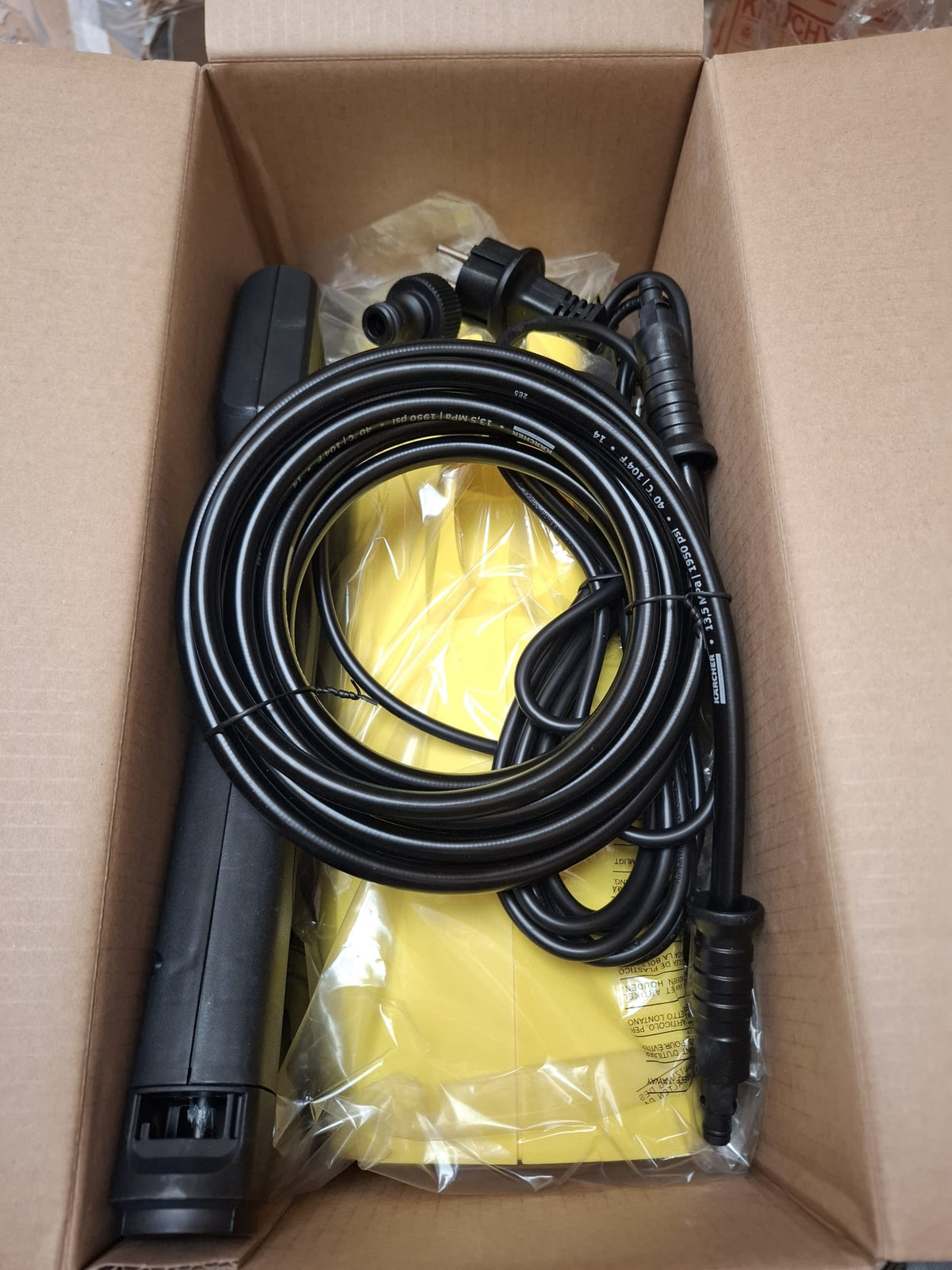 Aparat de spălat cu presiune Karcher K 2 Universal Edition, 1400W, 110 bar 16730100