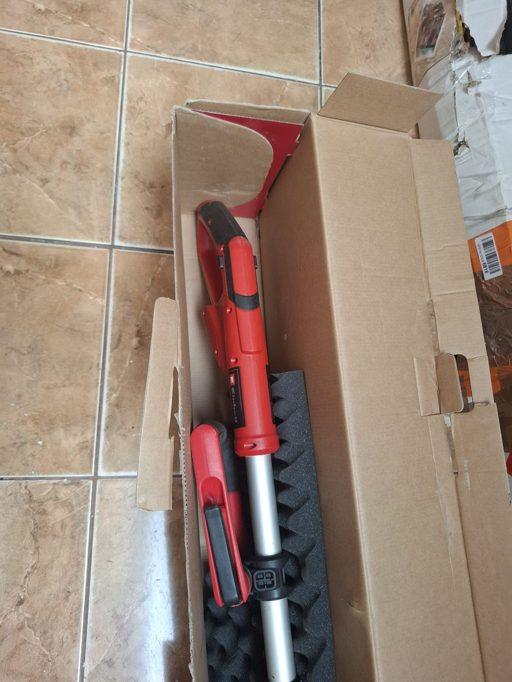 Trimmer pentru gazon cu acumulator Einhell GE-CT 18/28 Li-Solo