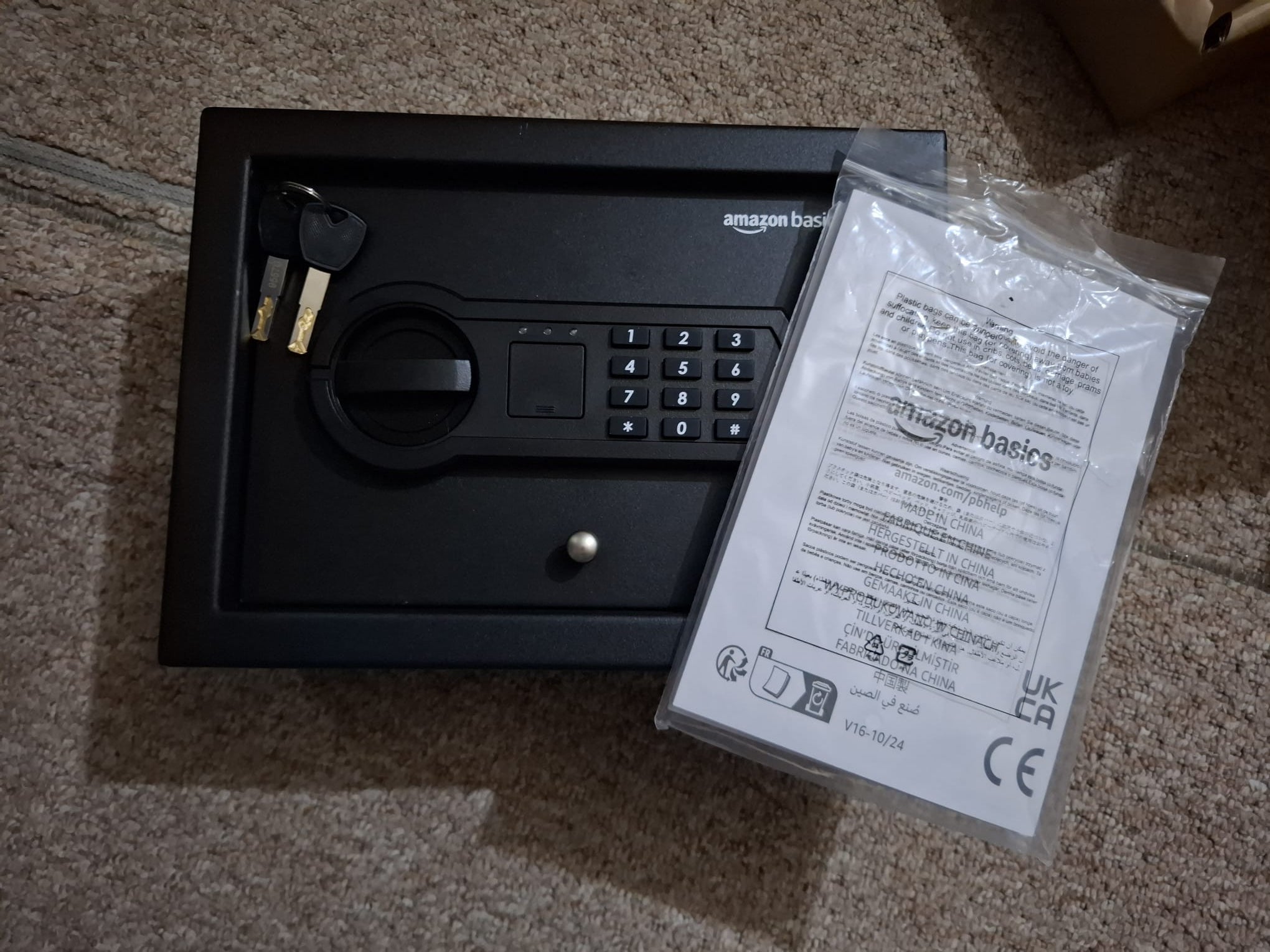 Seif mic Amazon Basics