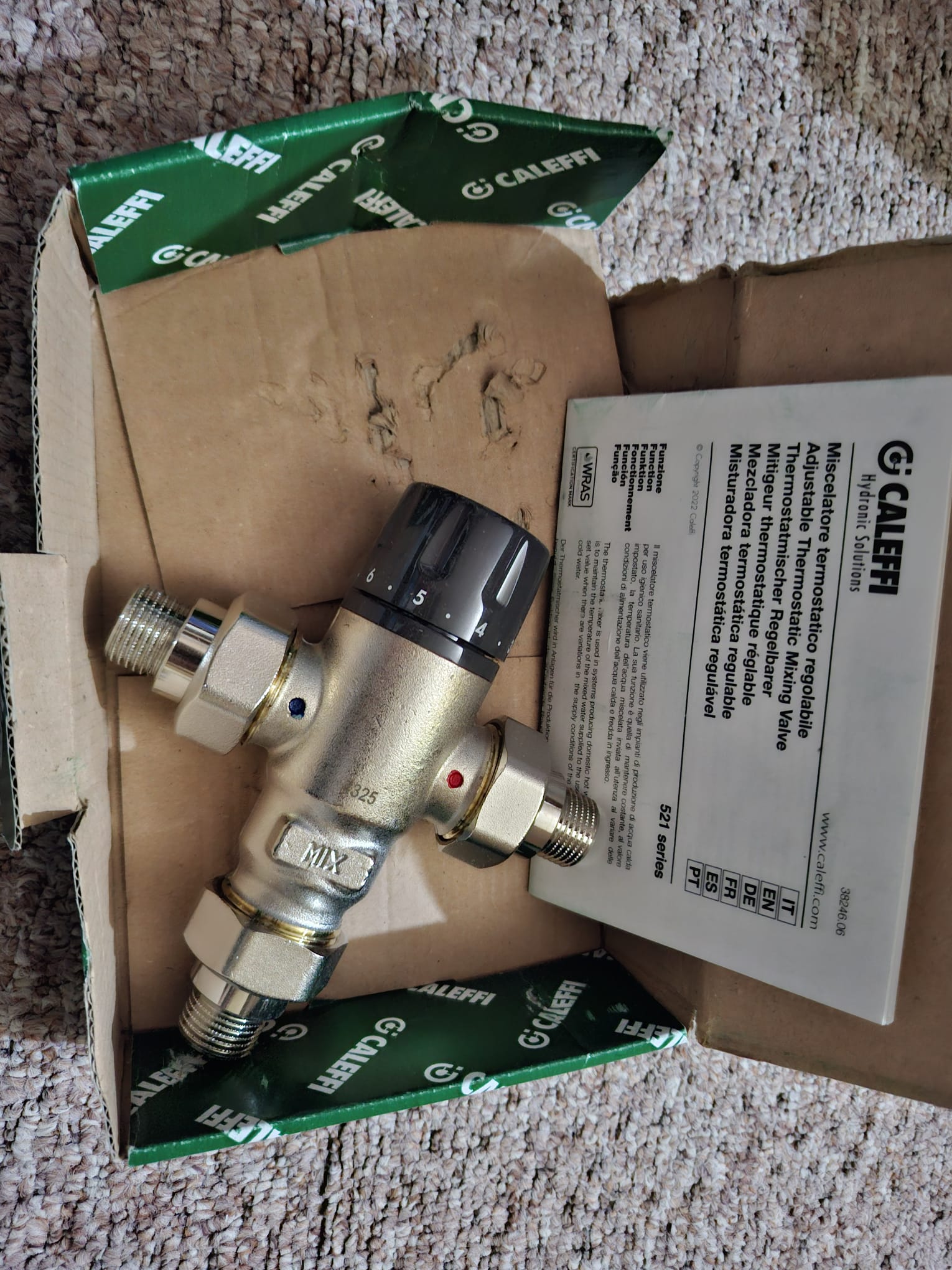 Caleffi 521400 Vană de amestec termostatică anti-calcar, reglabilă.