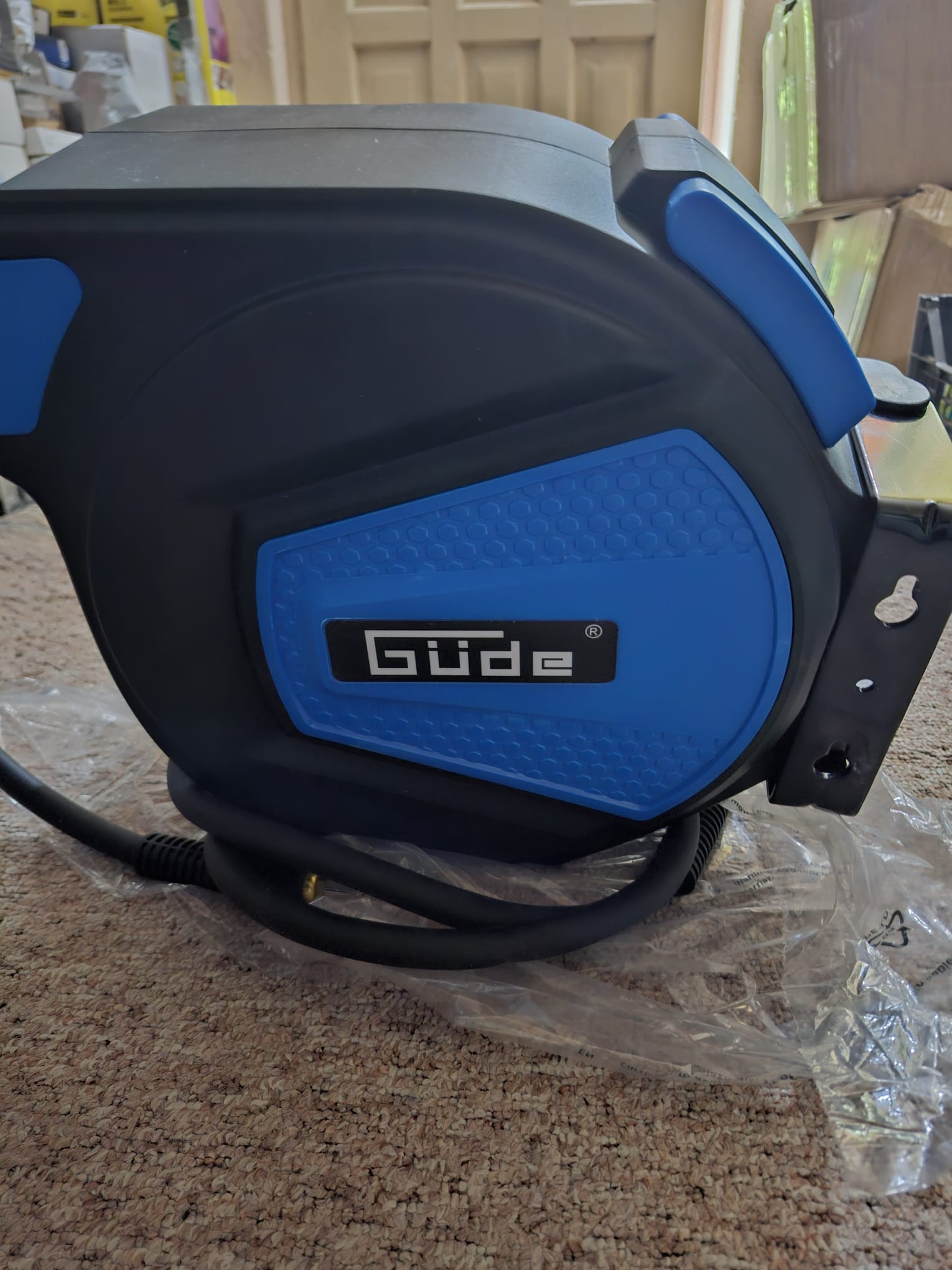 Rolă automată pentru furtun Güde 2882, 15 m