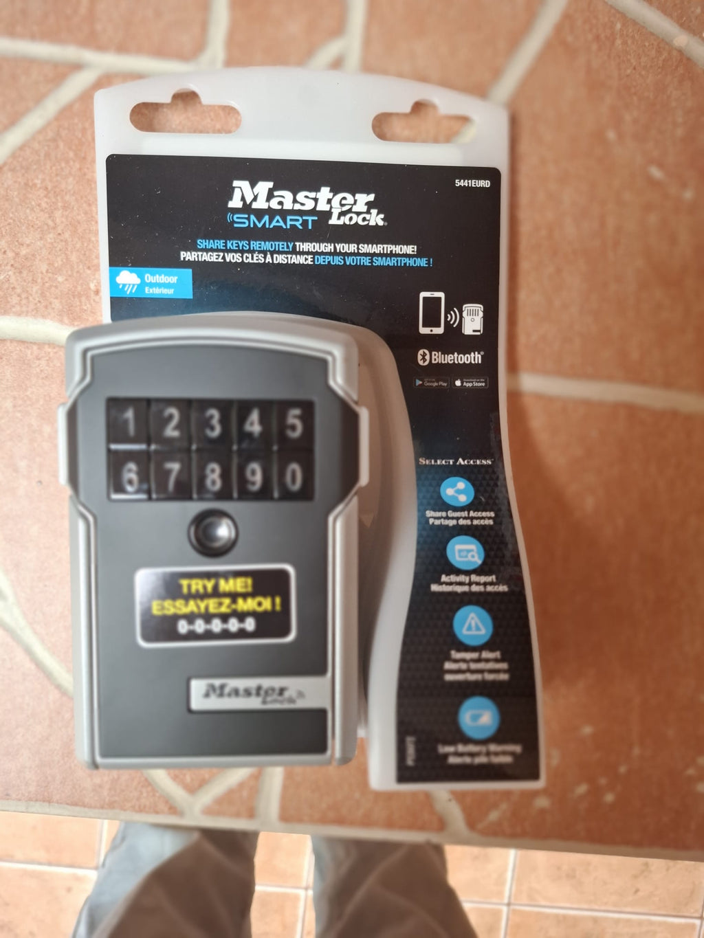 Caseta Seif Smart Chei Bluetooth Master Lock 5441EURD Outdoor
