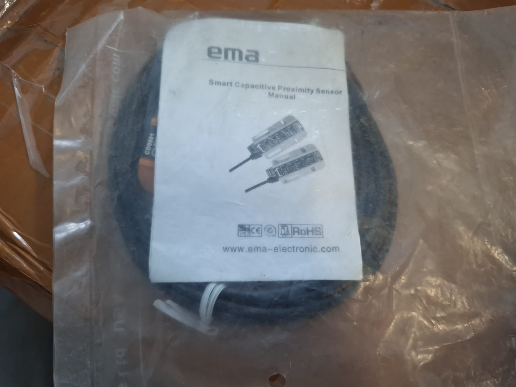 Senzor Proximitate Capacitiv Inteligent ema CD0001 Nivel Lichide / Materiale
