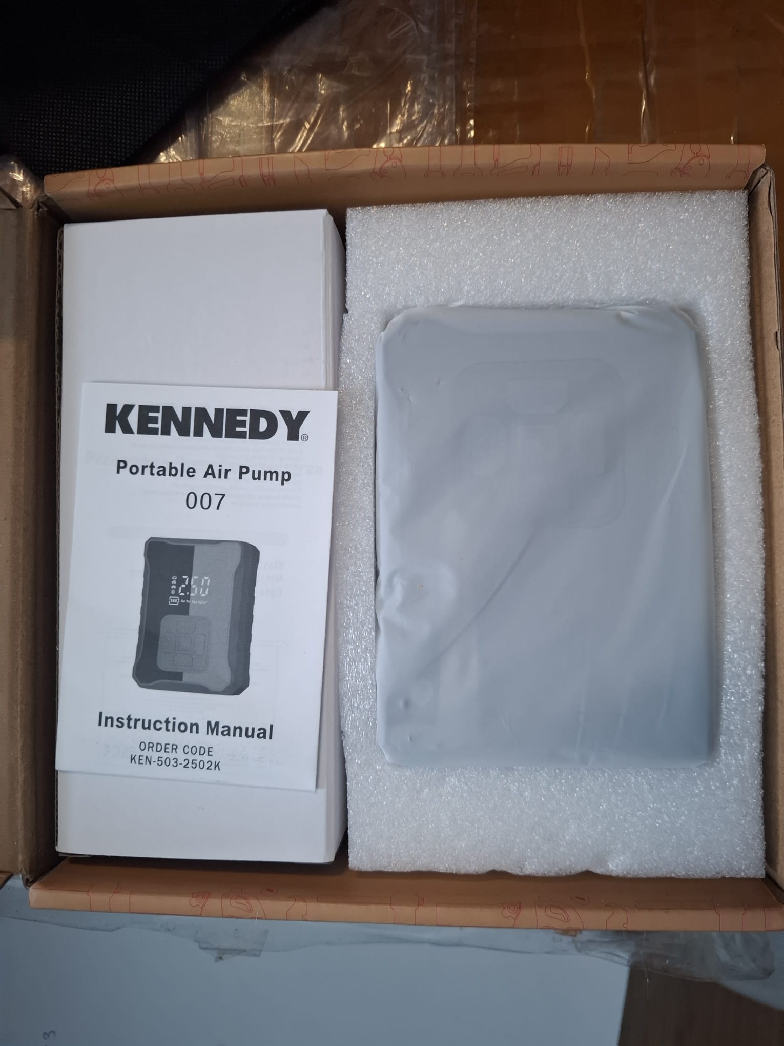 Compresor Auto Portabil Digital Kennedy Air Pump 007 KEN-503-2502K